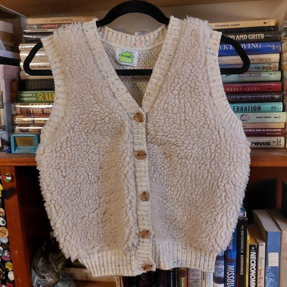 Vintage Wrangler Knit Vest Cream Faux Shearling Wooden Buttons 1980s - Picture 1 of 6